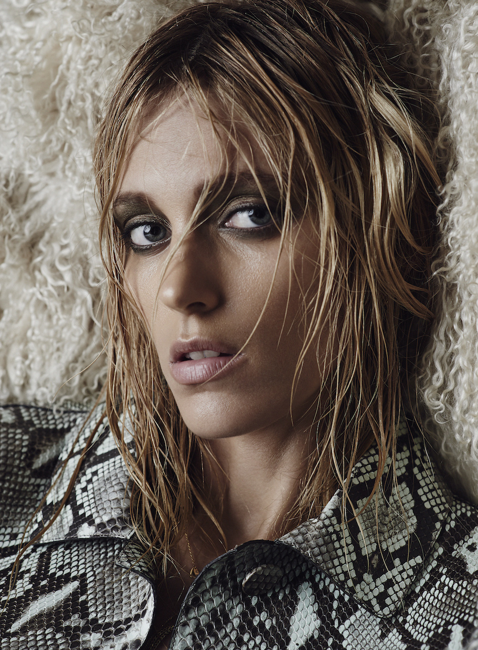 Gala feat. Anja Rubik